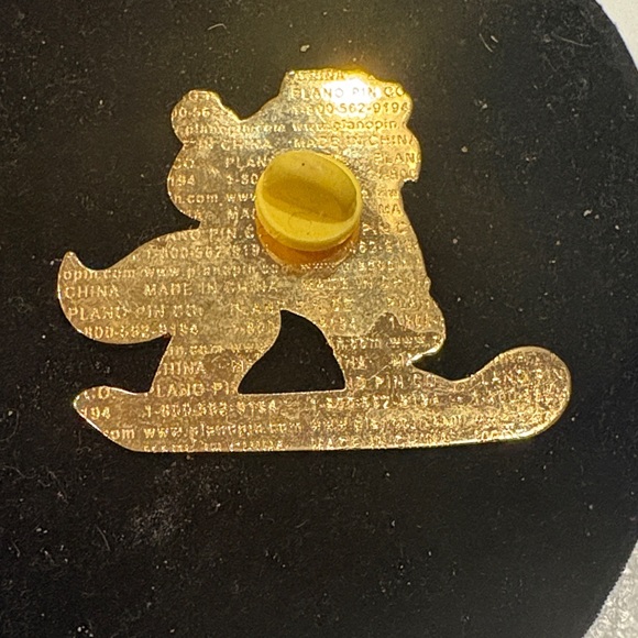 Colorful Ski-themed Kids Pin Set - Picture 3 of 5